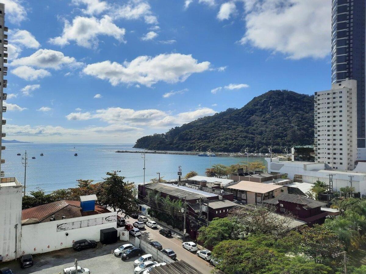 3 Suites Linda Vista Da Orla De Bc A 50M Da Praia - Somente Familiares Balneario Camboriu Exterior photo